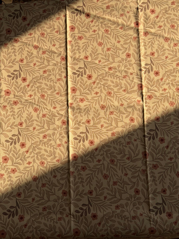 رومیزی طرحدار ضد لک